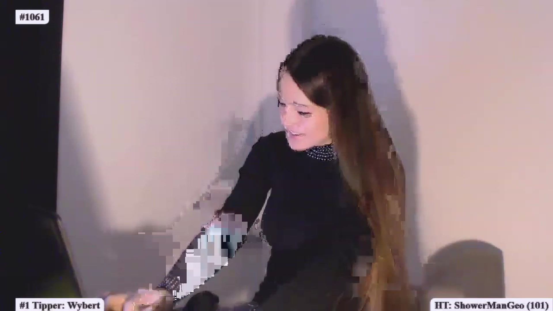 Gallery image thumbnail from Lucky_V's myfreecams stream on, 02/14/2023, 20:26 image 9 of 20