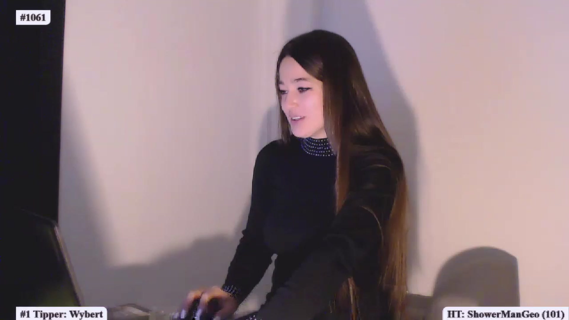 Gallery image thumbnail from Lucky_V's myfreecams stream on, 02/14/2023, 20:26 image 11 of 20