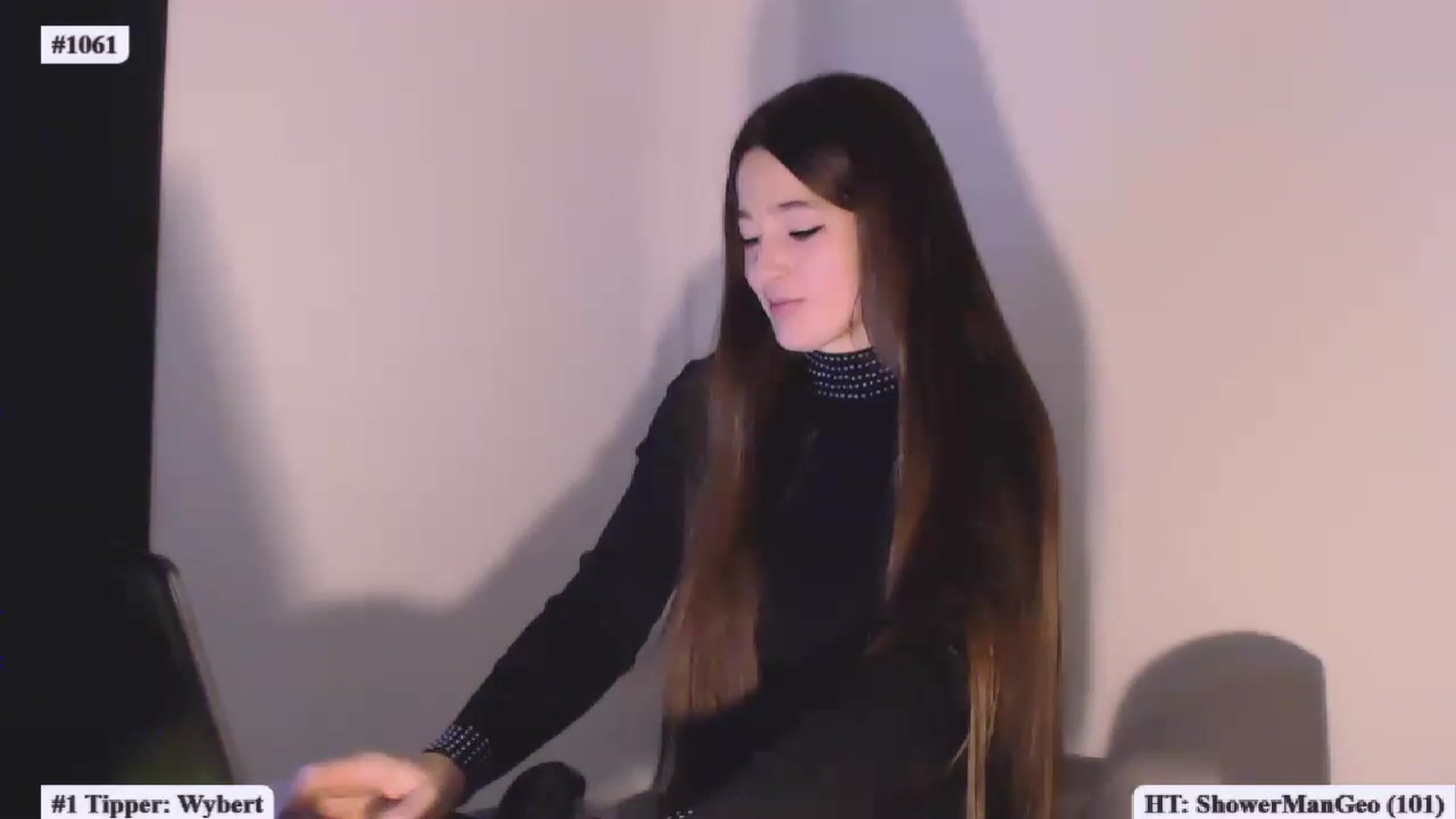 Gallery image thumbnail from Lucky_V's myfreecams stream on, 02/14/2023, 20:26 image 5 of 20