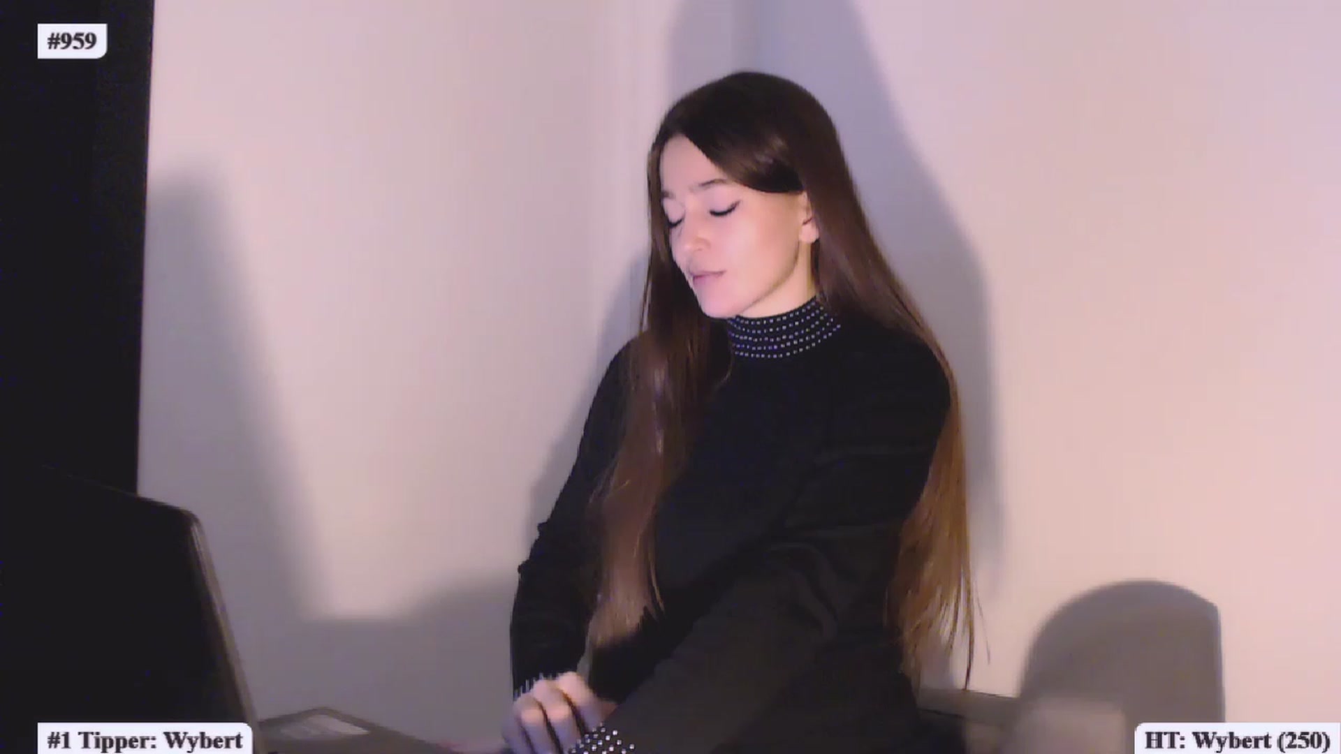 Gallery image thumbnail from Lucky_V's myfreecams stream on, 02/14/2023, 22:00 image 19 of 20