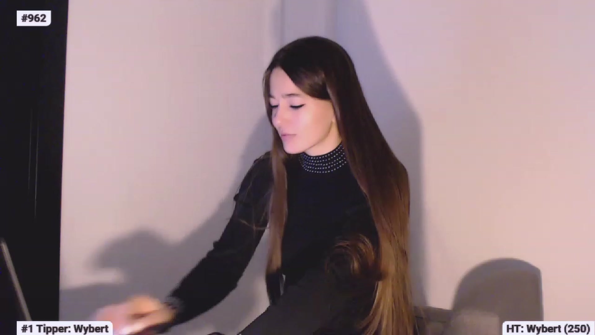 Gallery image thumbnail from Lucky_V's myfreecams stream on, 02/14/2023, 22:50 image 12 of 20