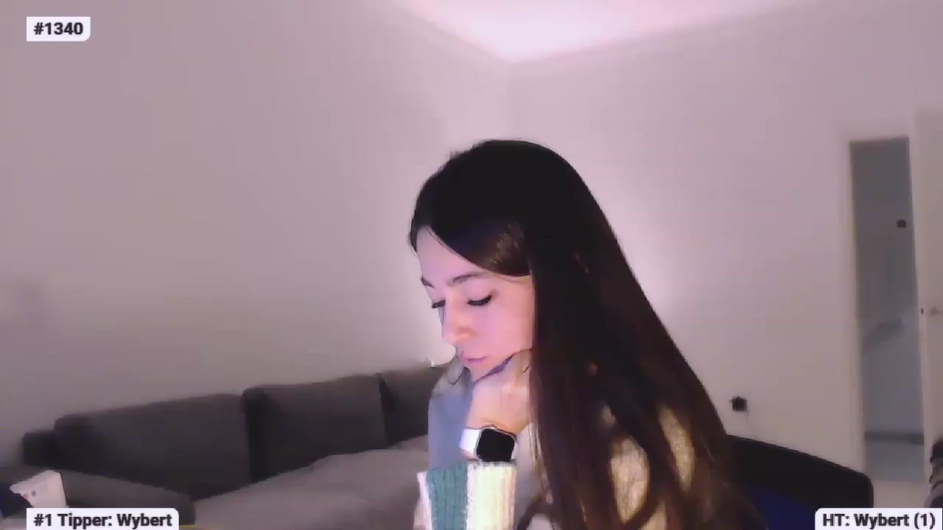 Gallery image thumbnail from Lucky_V's myfreecams stream on, 02/19/2023, 19:19 image 14 of 20