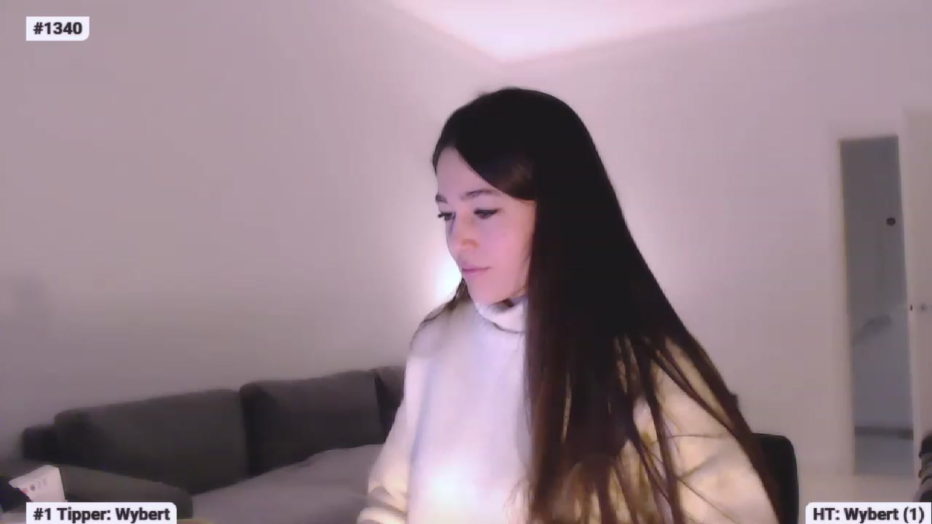 Gallery image thumbnail from Lucky_V's myfreecams stream on, 02/19/2023, 19:19 image 2 of 20