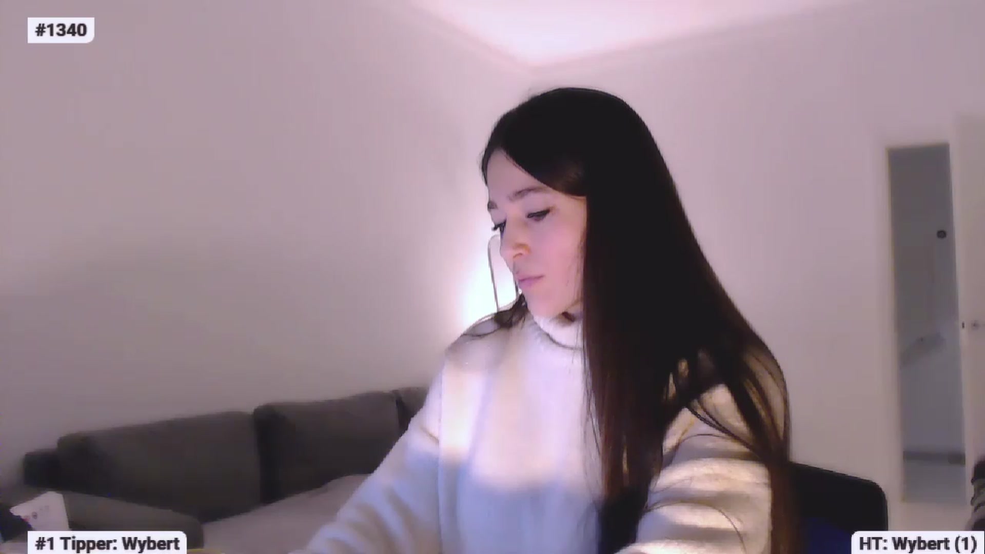 Gallery image thumbnail from Lucky_V's myfreecams stream on, 02/19/2023, 19:19 image 4 of 20