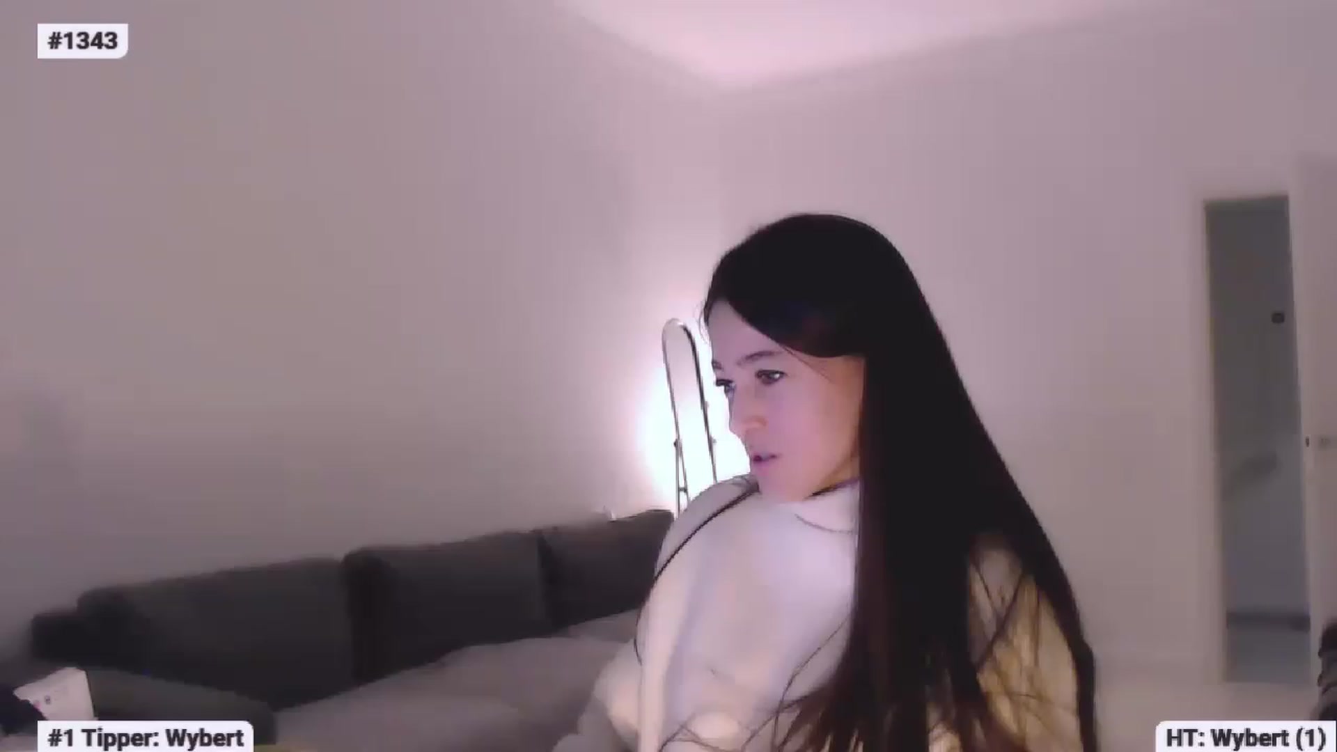 Gallery image thumbnail from Lucky_V's myfreecams stream on, 02/19/2023, 19:41 image 17 of 20