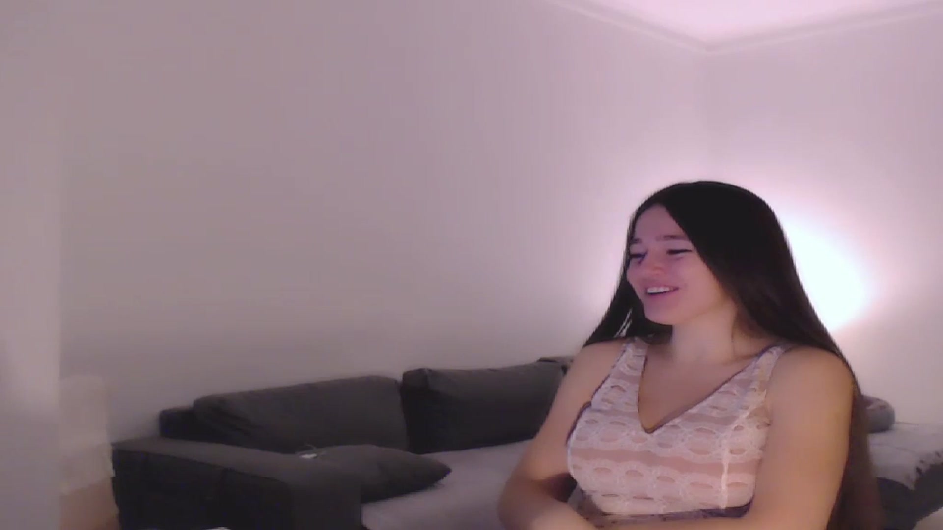 Gallery image thumbnail from Lucky_V's myfreecams stream on, 04/19/2023, 20:43 image 17 of 20