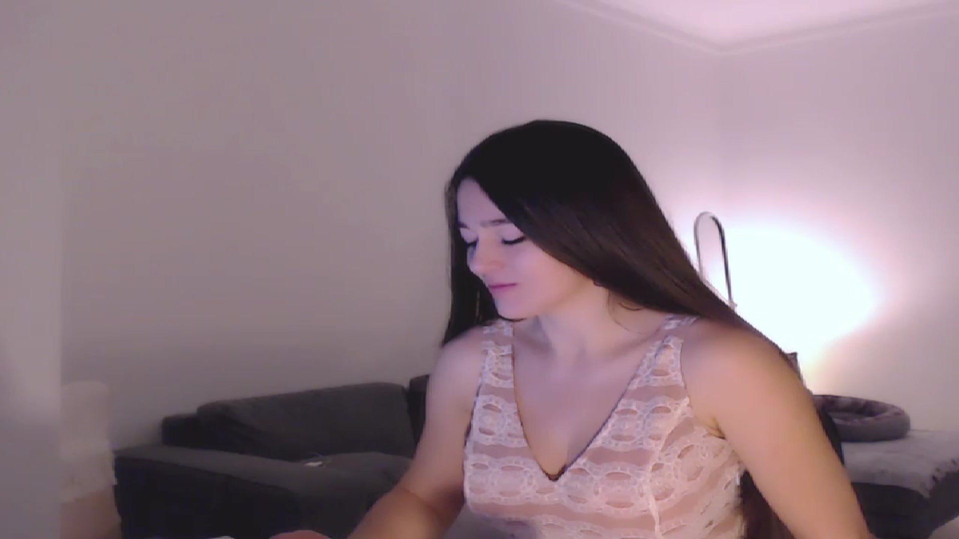Gallery image thumbnail from Lucky_V's myfreecams stream on, 04/19/2023, 20:43 image 15 of 20