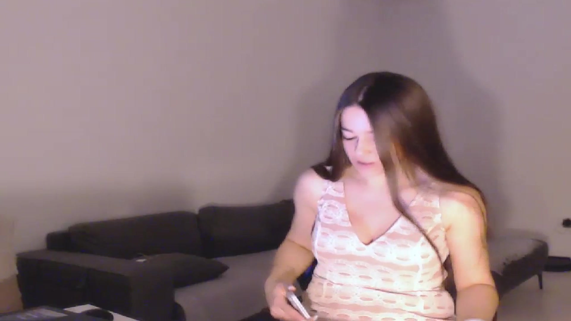 Gallery image thumbnail from Lucky_V's myfreecams stream on, 04/19/2023, 20:43 image 7 of 20