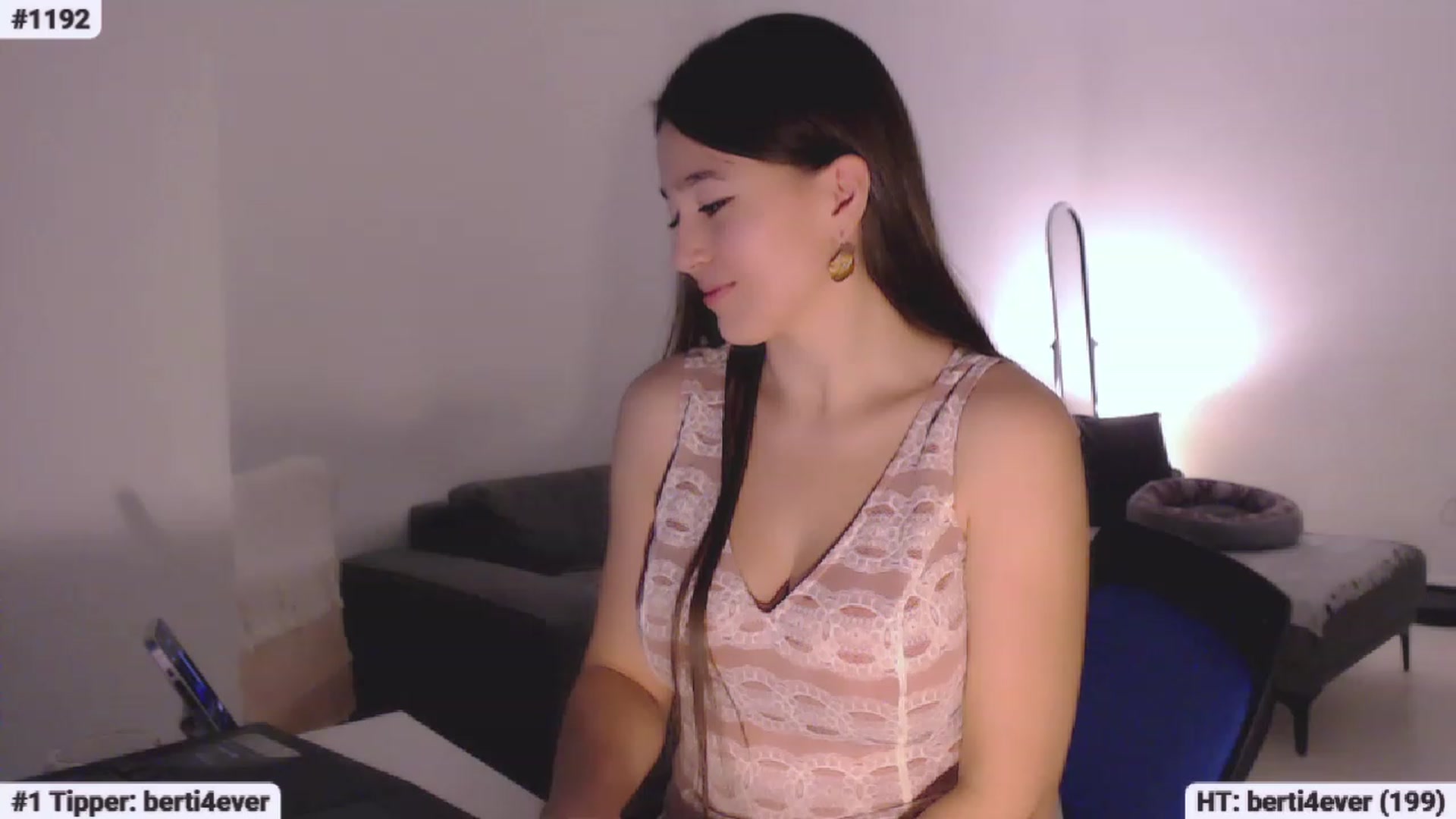Gallery image thumbnail from Lucky_V's myfreecams stream on, 04/19/2023, 23:34 image 4 of 20