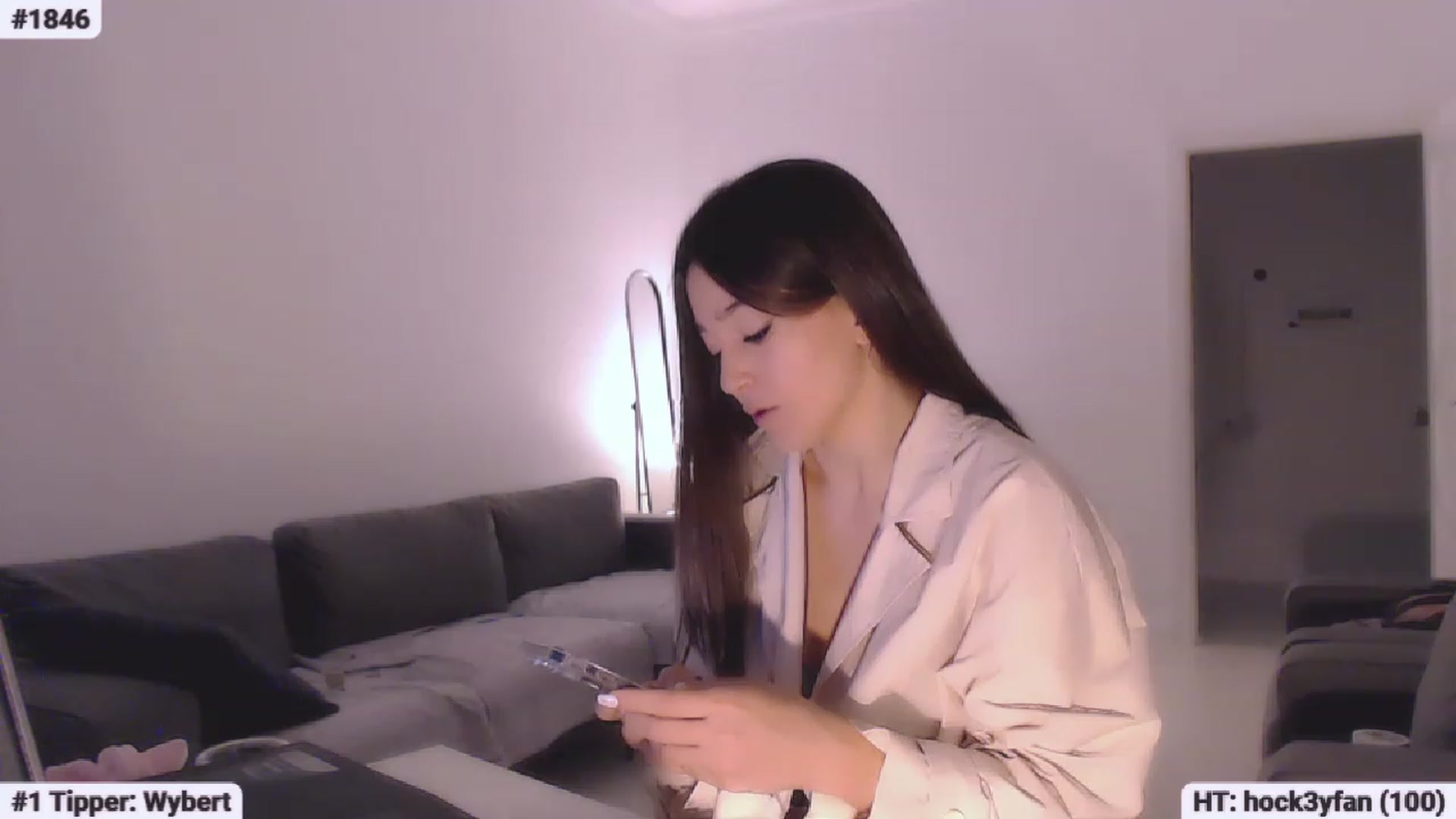 Gallery image thumbnail from Lucky_V's myfreecams stream on, 04/30/2023, 16:47 image 6 of 20