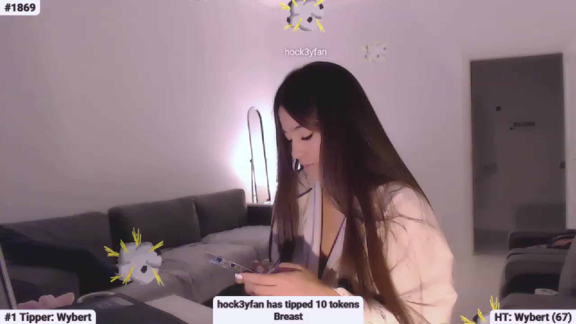 Gallery image thumbnail from Lucky_V's myfreecams stream on, 04/30/2023, 16:47 image 4 of 20
