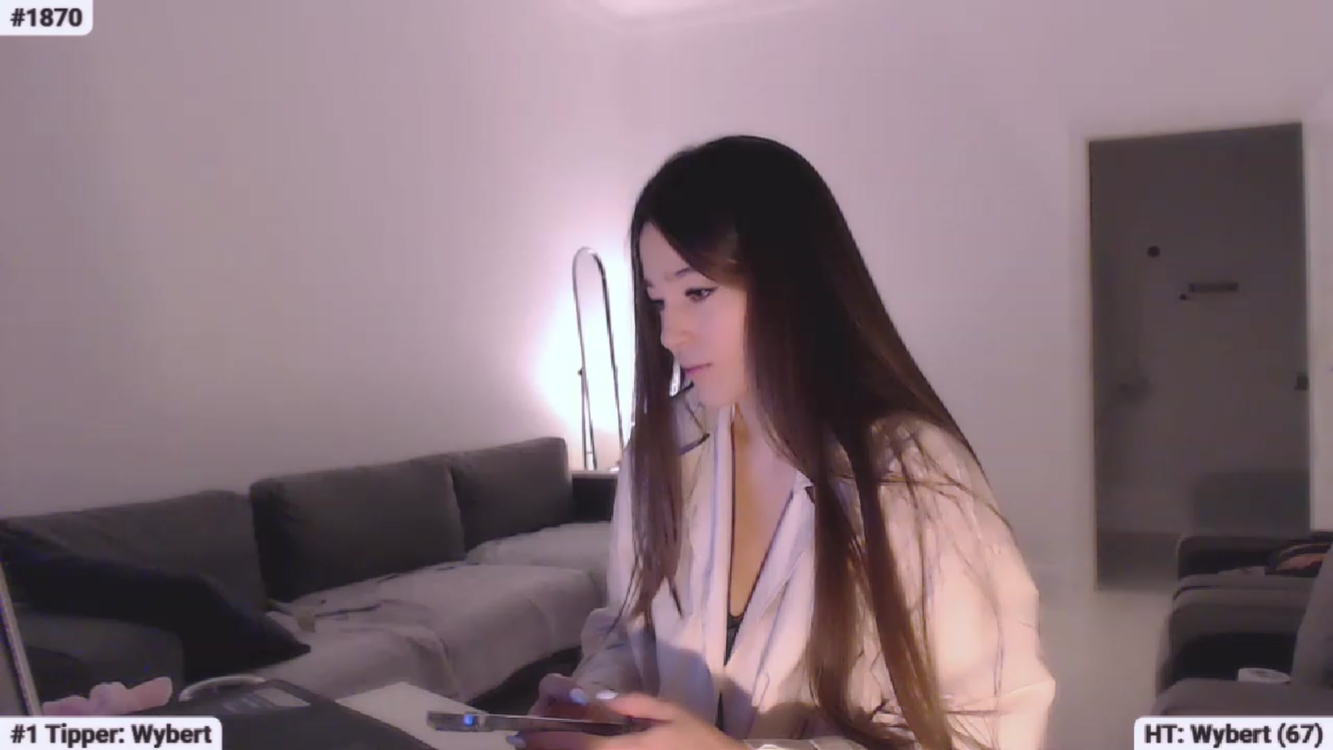 Gallery image thumbnail from Lucky_V's myfreecams stream on, 04/30/2023, 16:47 image 3 of 20