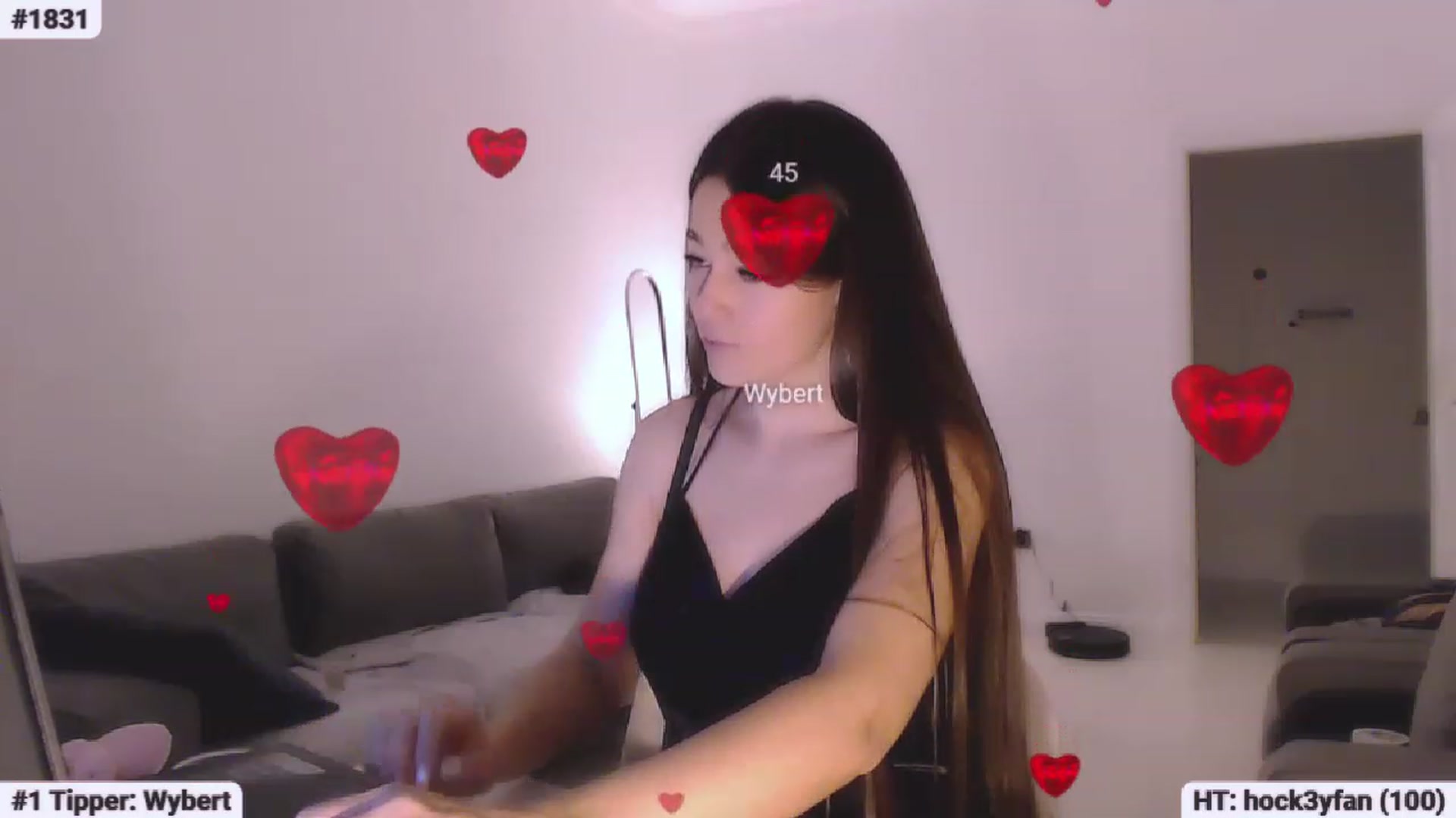 Gallery image thumbnail from Lucky_V's myfreecams stream on, 04/30/2023, 17:31 image 7 of 20