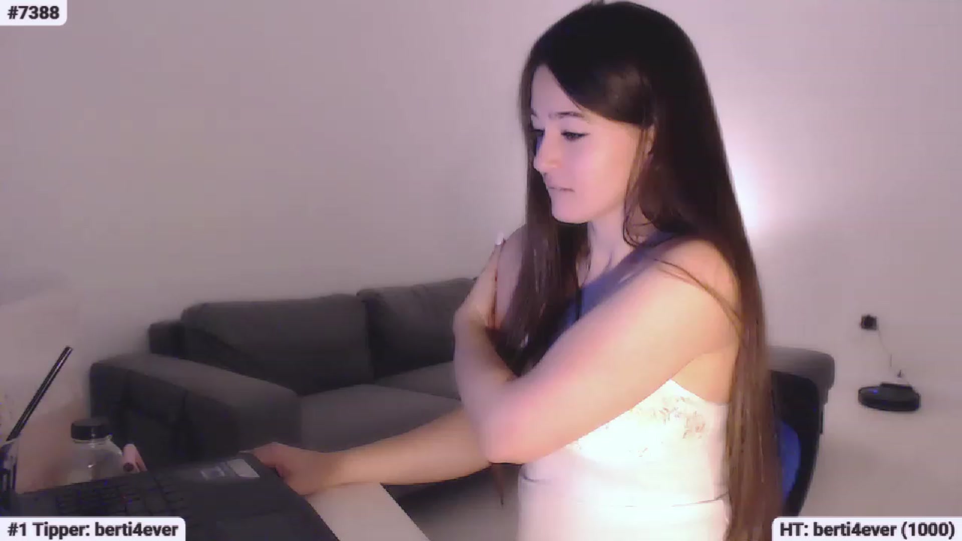 Gallery image thumbnail from Lucky_V's myfreecams stream on, 05/14/2023, 23:10 image 10 of 20