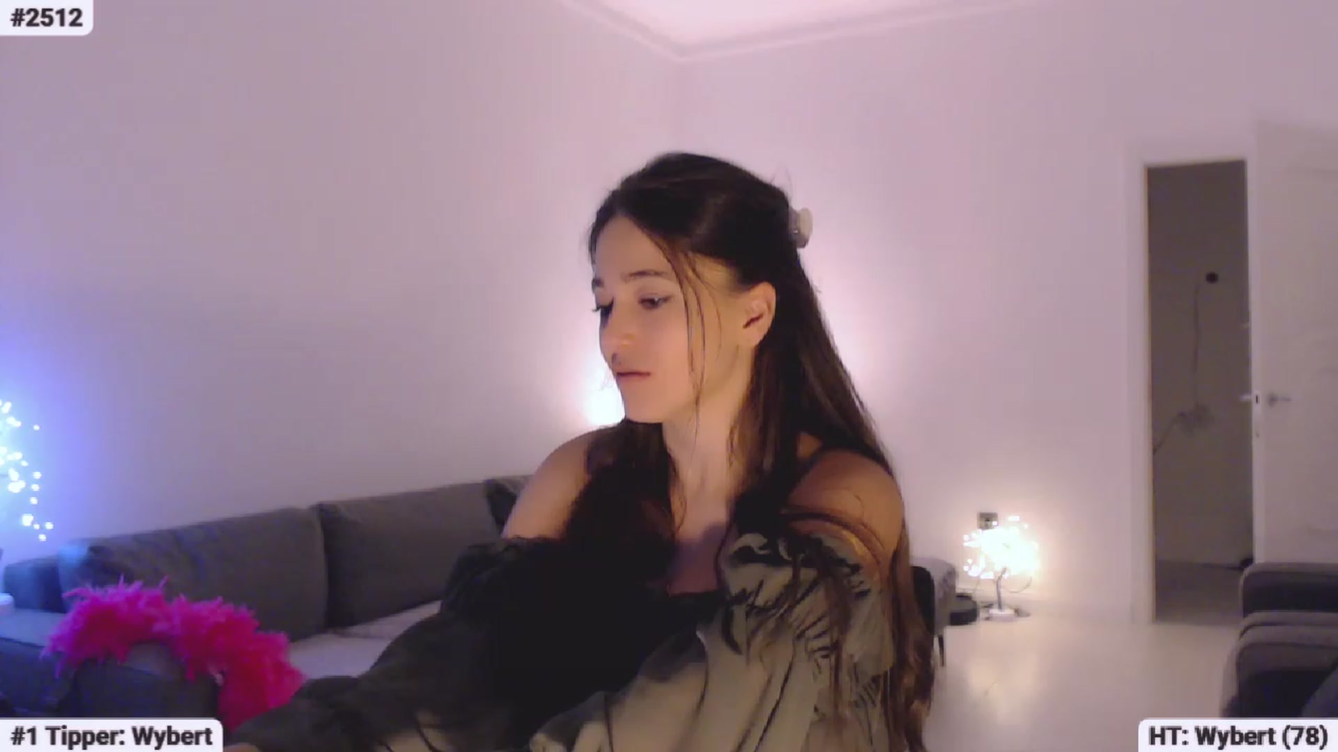 Gallery image thumbnail from Lucky_V's myfreecams stream on, 06/26/2023, 20:56 image 5 of 20