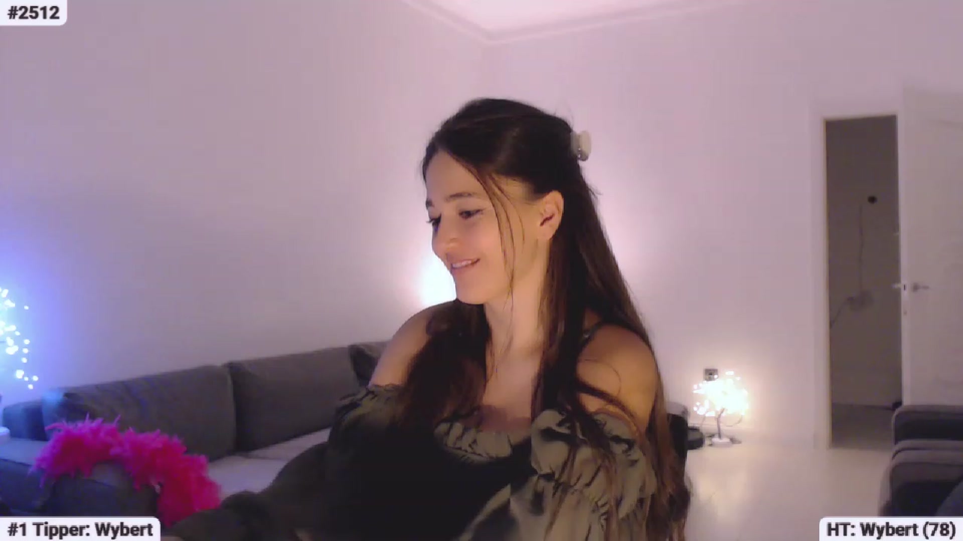 Gallery image thumbnail from Lucky_V's myfreecams stream on, 06/26/2023, 20:56 image 2 of 20