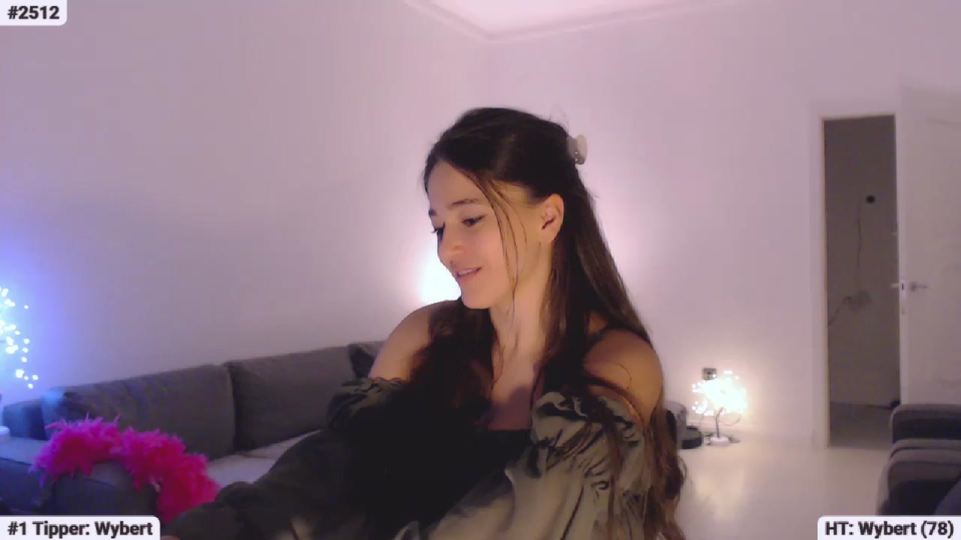 Gallery image thumbnail from Lucky_V's myfreecams stream on, 06/26/2023, 20:56 image 3 of 20