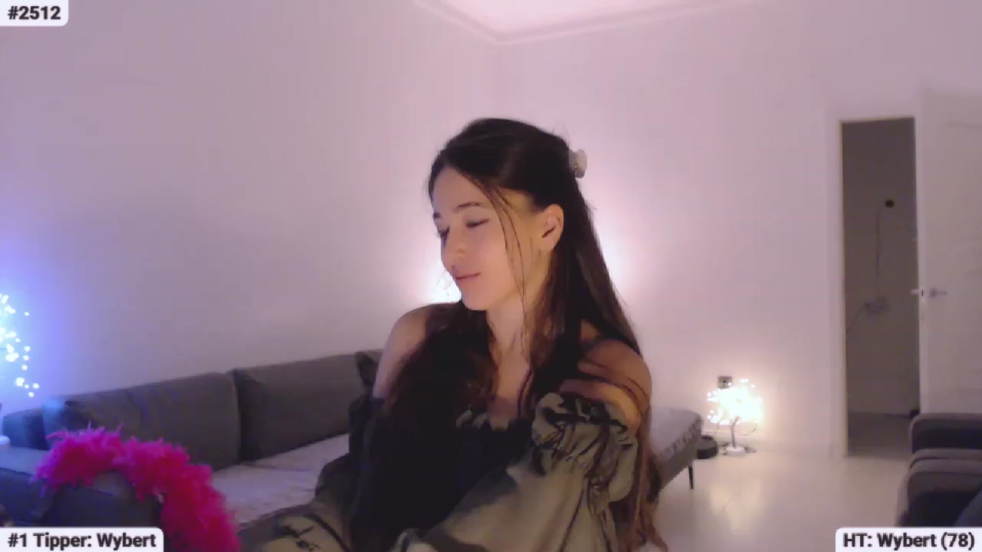Gallery image thumbnail from Lucky_V's myfreecams stream on, 06/26/2023, 20:56 image 9 of 20