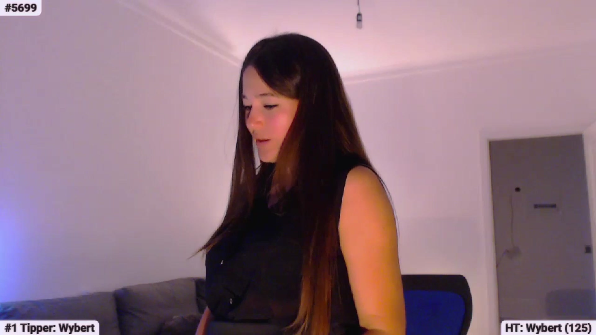 Gallery image thumbnail from Lucky_V's myfreecams stream on, 07/16/2023, 02:04 image 12 of 20
