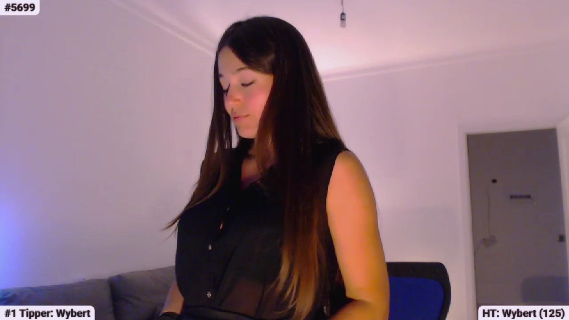 Gallery image thumbnail from Lucky_V's myfreecams stream on, 07/16/2023, 02:04 image 9 of 20
