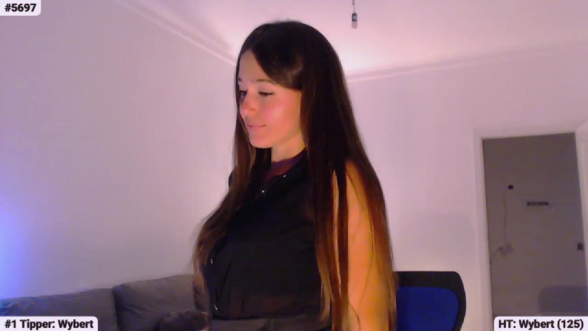 Gallery image thumbnail from Lucky_V's myfreecams stream on, 07/16/2023, 02:04 image 5 of 20