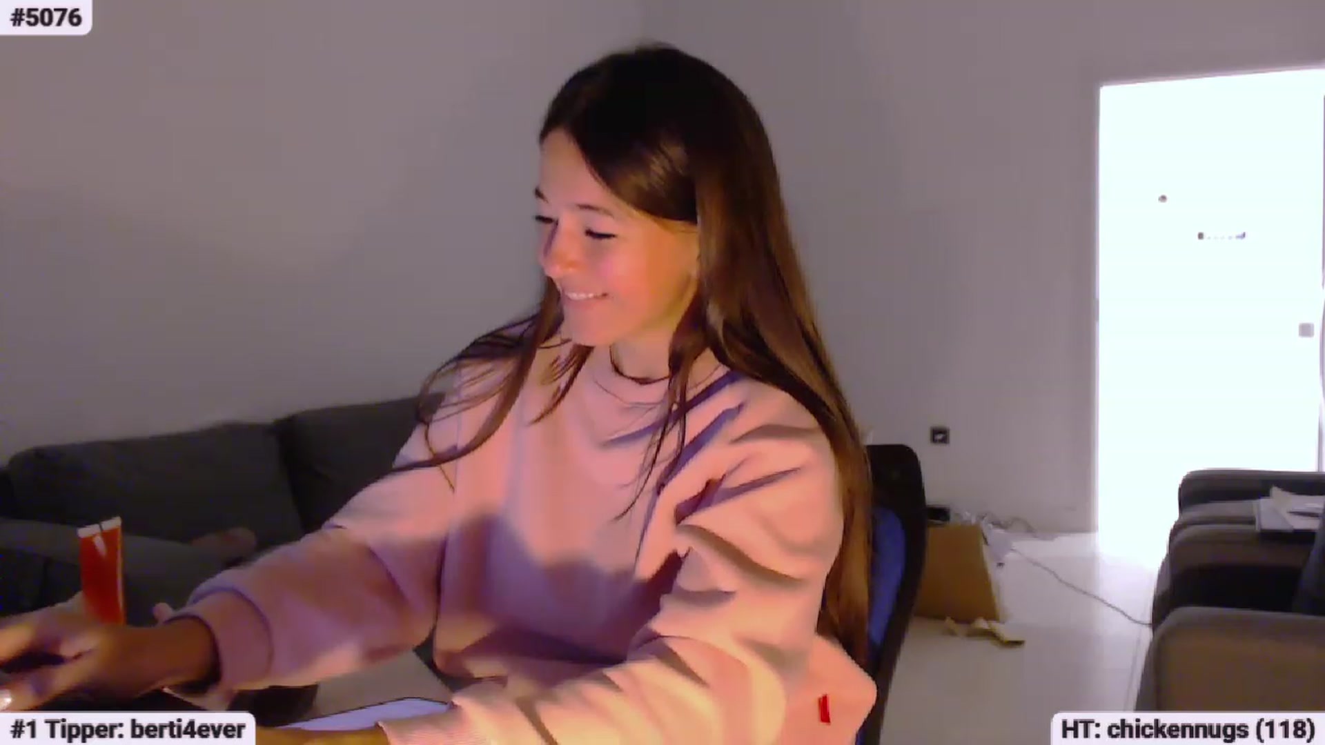 Gallery image thumbnail from Lucky_V's myfreecams stream on, 07/17/2023, 24:31 image 9 of 20