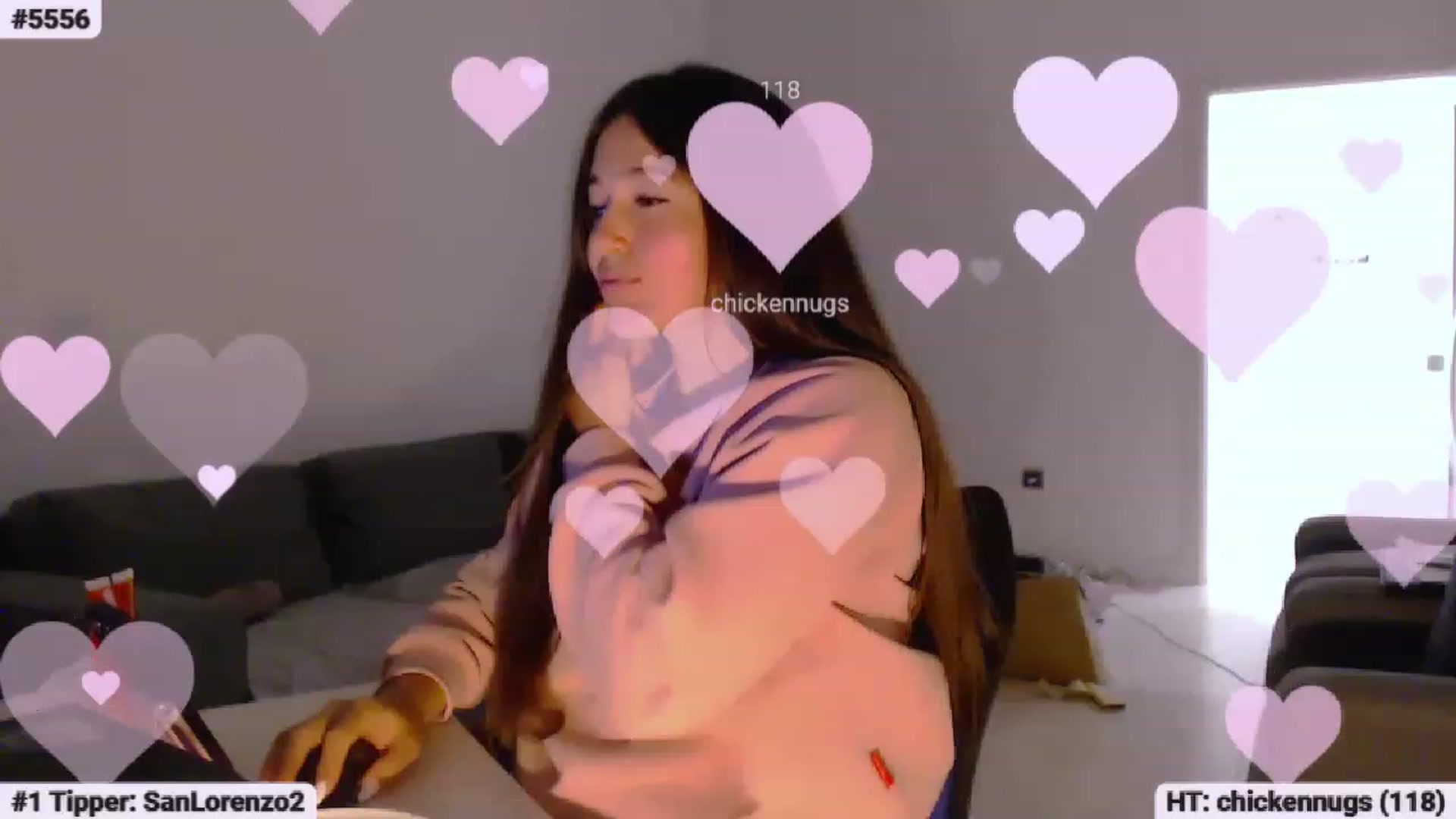 Gallery image thumbnail from Lucky_V's myfreecams stream on, 07/17/2023, 24:31 image 1 of 20