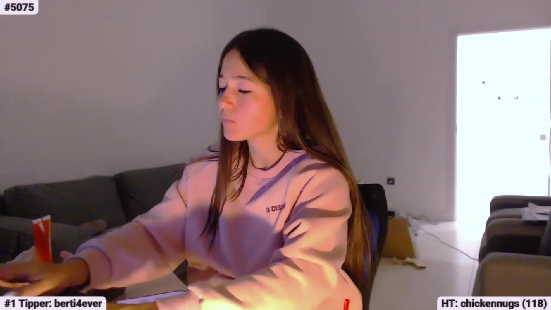 Gallery image thumbnail from Lucky_V's myfreecams stream on, 07/17/2023, 24:31 image 12 of 20