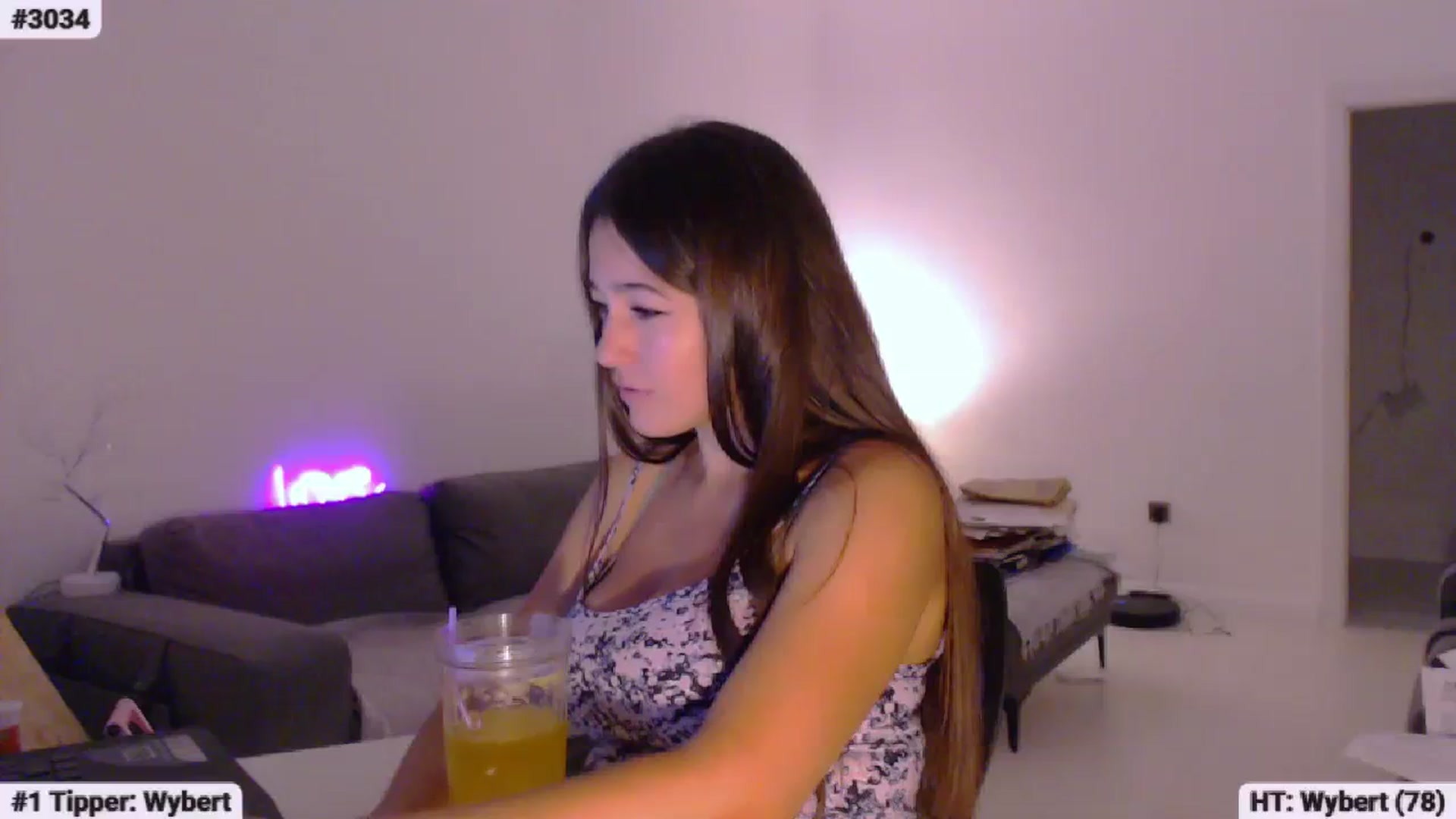 Gallery image thumbnail from Lucky_V's myfreecams stream on, 07/22/2023, 21:19 image 6 of 20