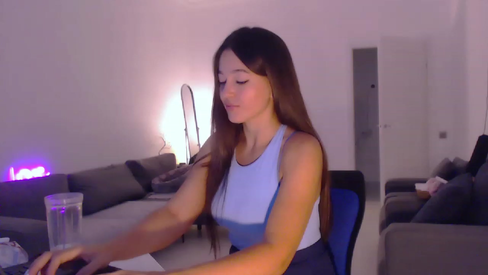 Gallery image thumbnail from Lucky_V's myfreecams stream on, 07/30/2023, 02:35 image 17 of 20