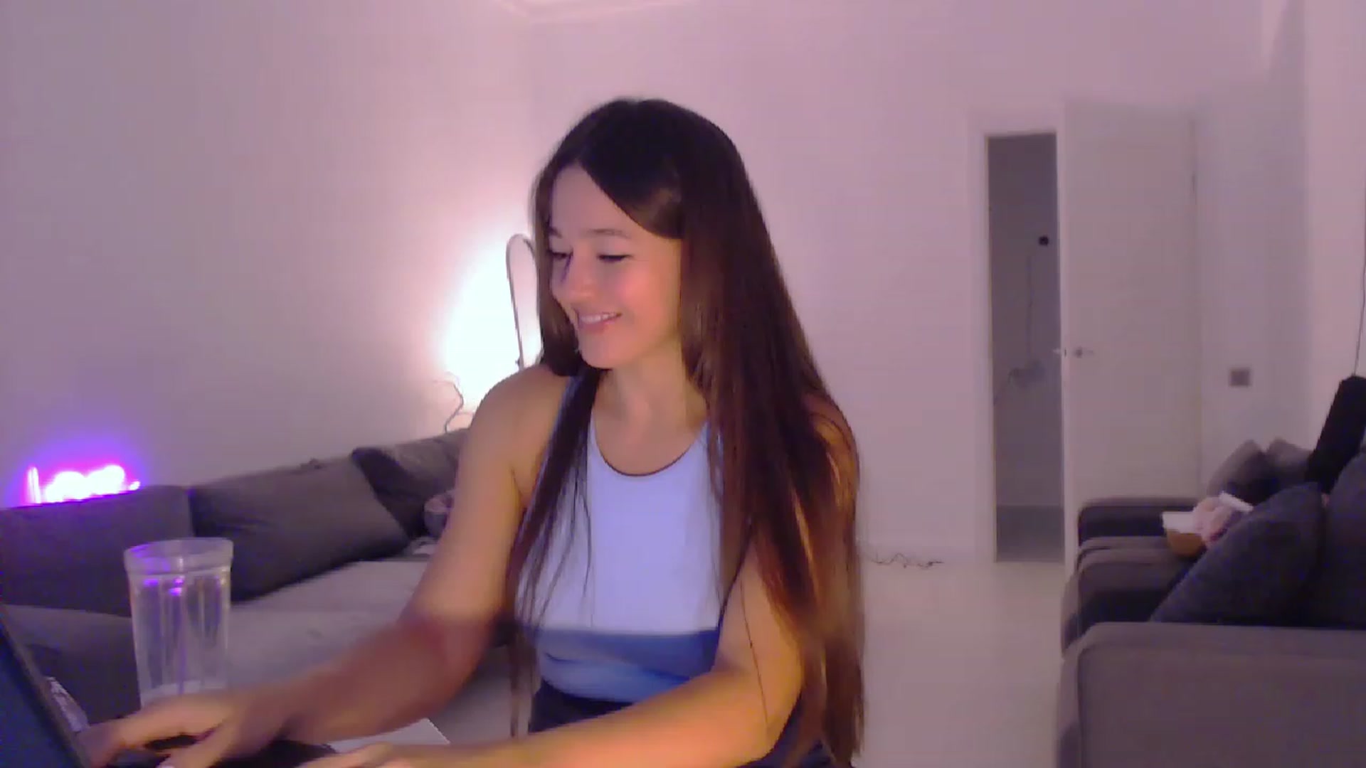 Gallery image thumbnail from Lucky_V's myfreecams stream on, 07/30/2023, 02:35 image 9 of 20