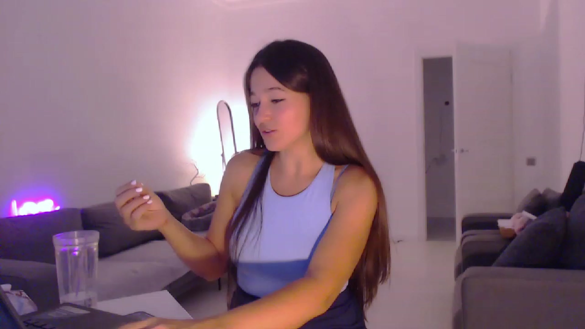 Gallery image thumbnail from Lucky_V's myfreecams stream on, 07/30/2023, 02:35 image 1 of 20