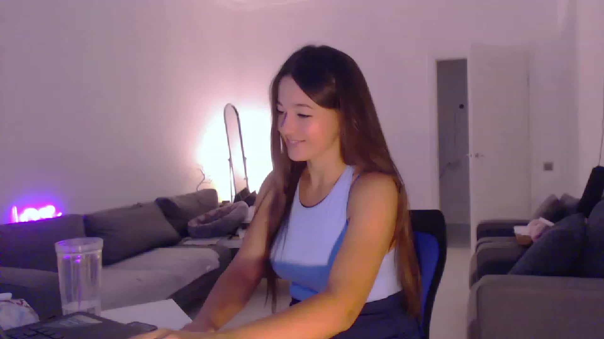 Gallery image thumbnail from Lucky_V's myfreecams stream on, 07/30/2023, 02:35 image 13 of 20