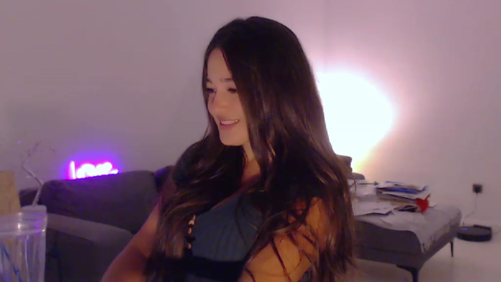 Gallery image thumbnail from Lucky_V's myfreecams stream on, 08/18/2023, 22:51 image 7 of 20