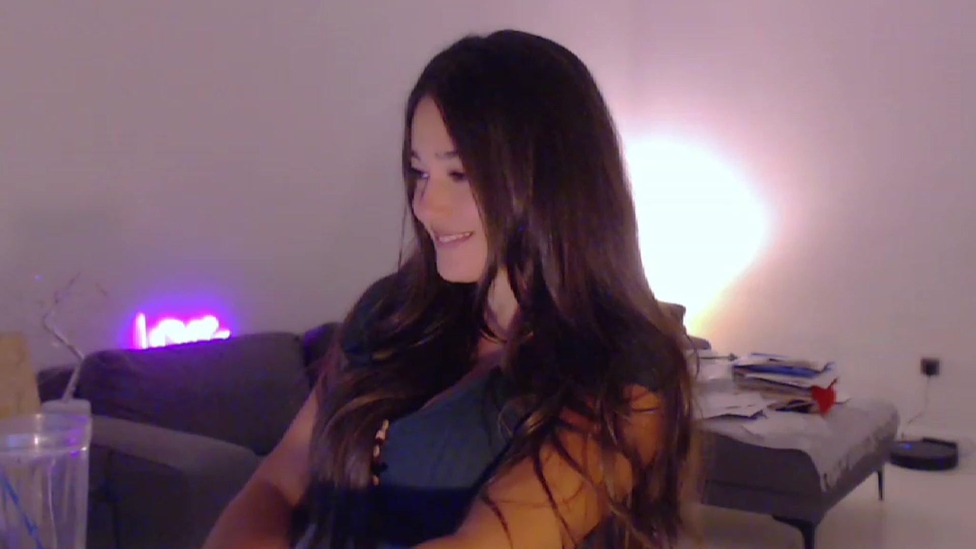 Gallery image thumbnail from Lucky_V's myfreecams stream on, 08/18/2023, 22:51 image 6 of 20
