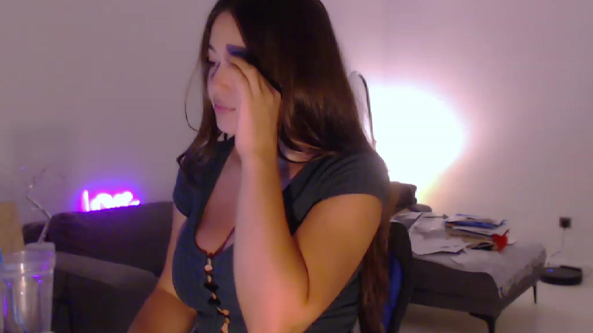 Gallery image thumbnail from Lucky_V's myfreecams stream on, 08/18/2023, 22:51 image 17 of 20