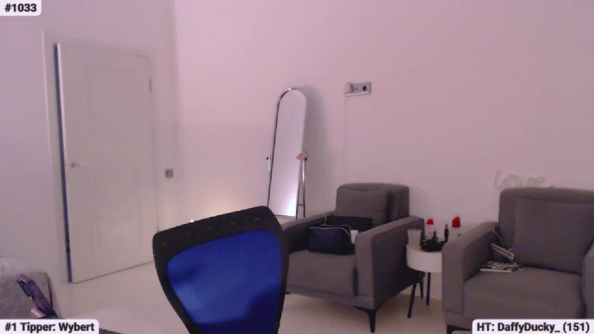 Gallery image thumbnail from Lucky_V's myfreecams stream on, 10/31/2023, 22:01 image 20 of 20