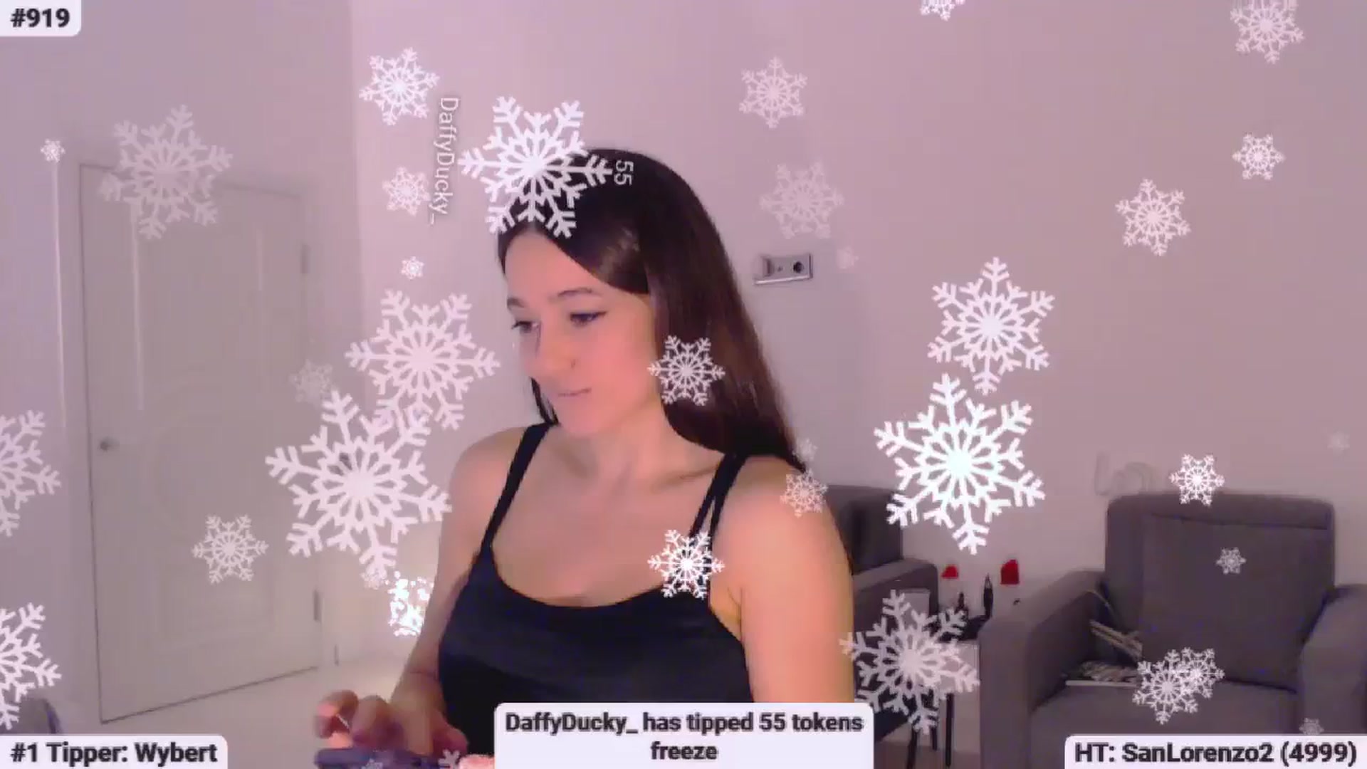 Gallery image thumbnail from Lucky_V's myfreecams stream on, 10/31/2023, 23:22 image 6 of 20