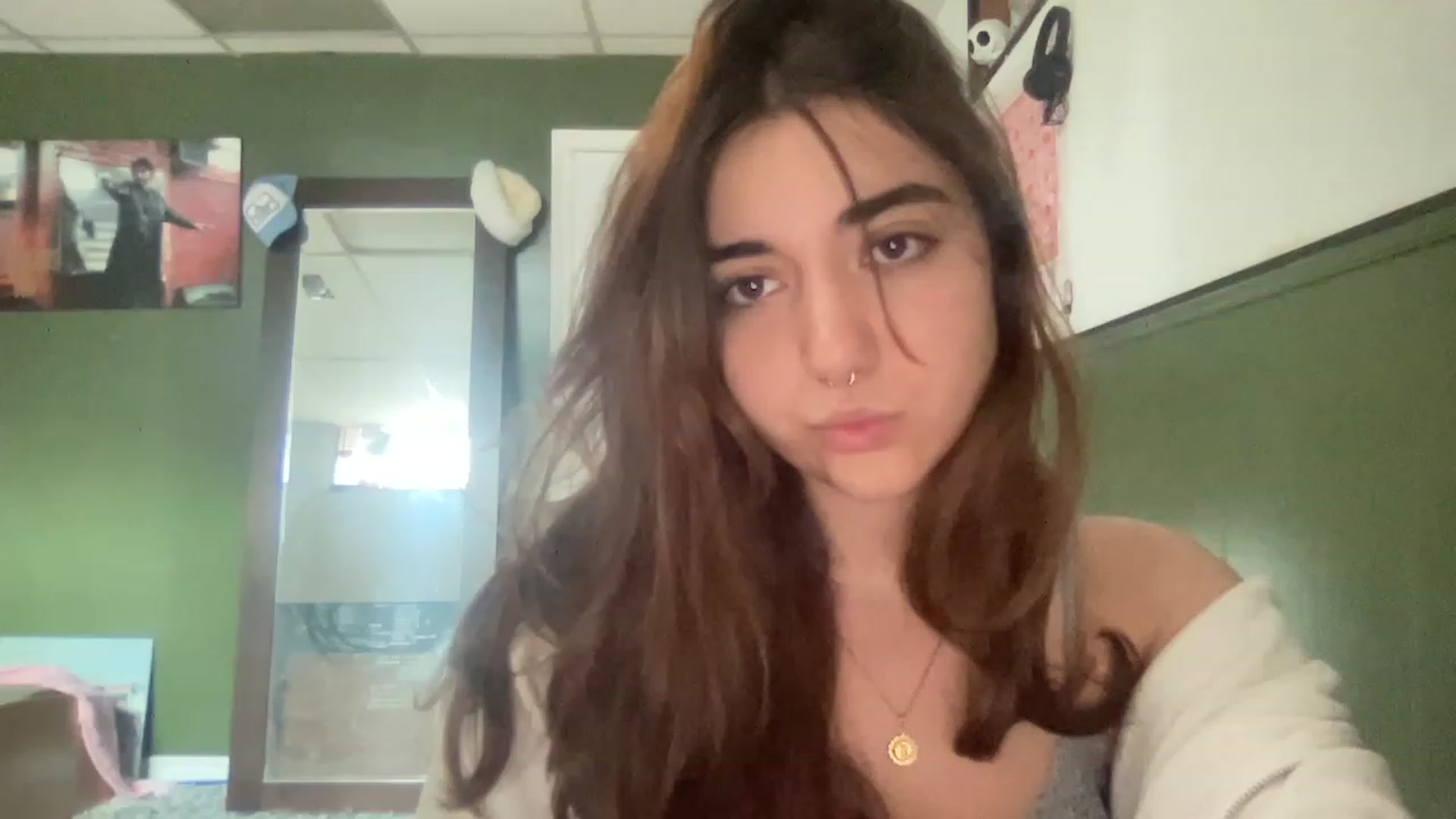 Gallery image thumbnail from Luckylibra555's myfreecams stream on, 06/16/2023, 20:06 image 7 of 20