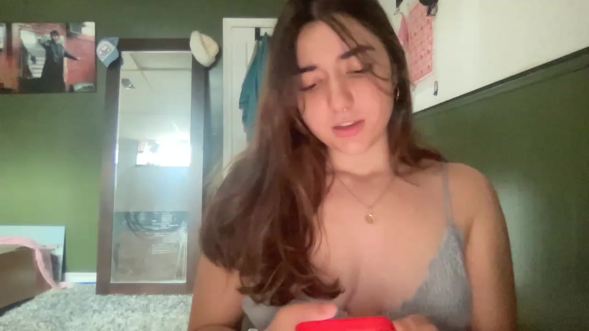 Gallery image thumbnail from Luckylibra555's myfreecams stream on, 06/16/2023, 20:06 image 17 of 20