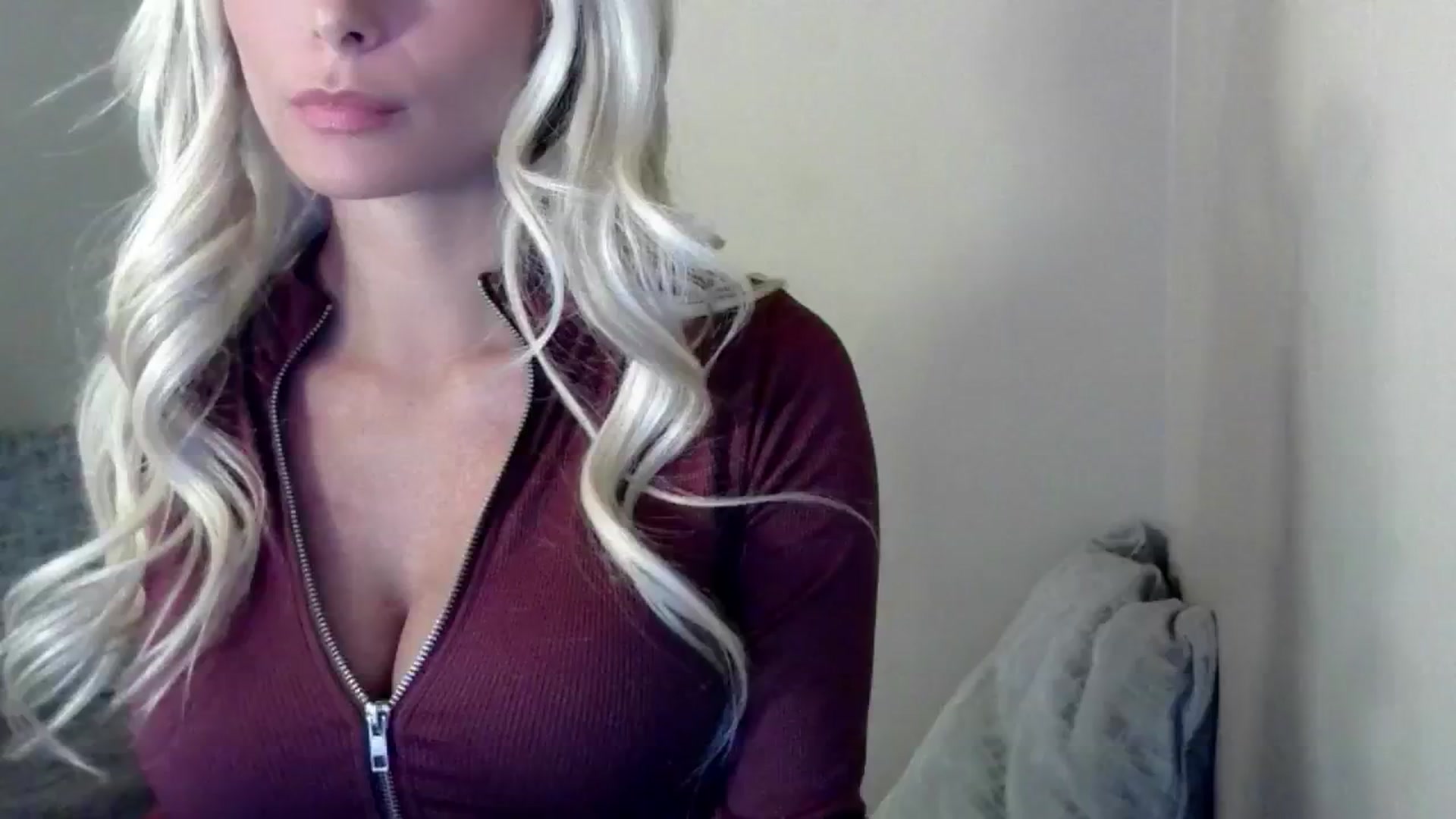 Gallery image thumbnail from LuckyyXx's myfreecams stream on, 10/08/2024, 13:02 image 12 of 20