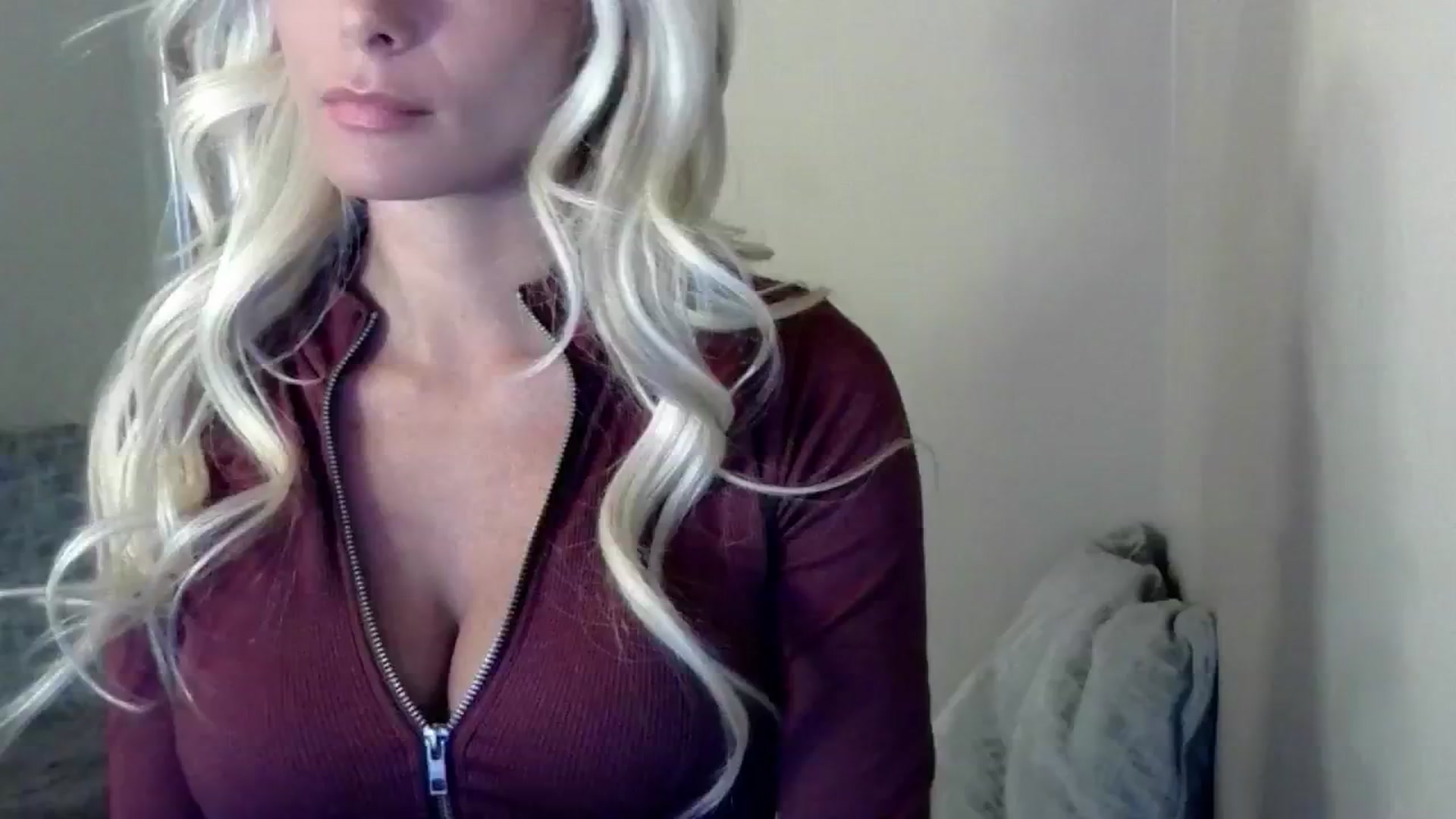 Gallery image thumbnail from LuckyyXx's myfreecams stream on, 10/08/2024, 13:02 image 11 of 20