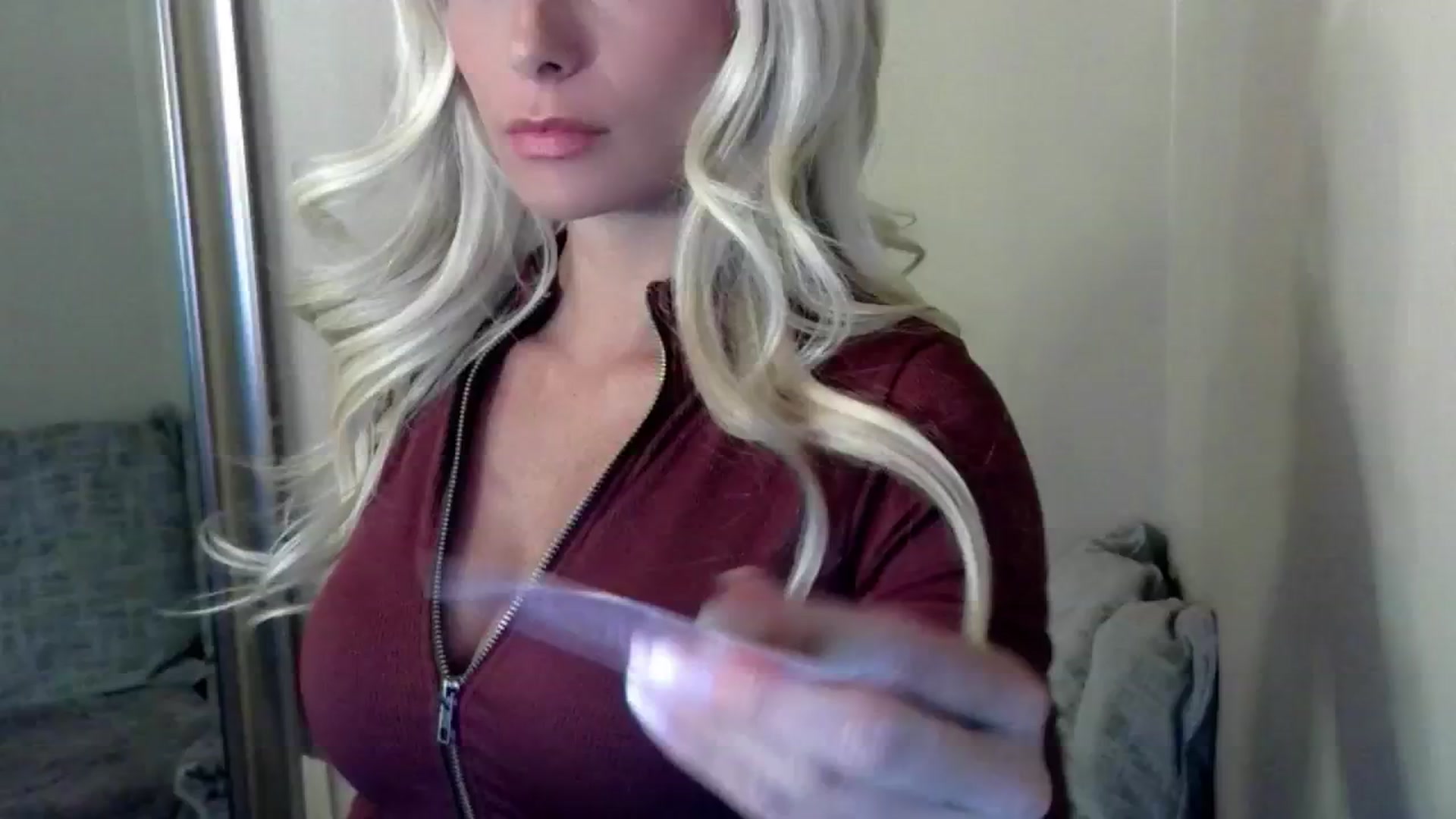 Gallery image thumbnail from LuckyyXx's myfreecams stream on, 10/08/2024, 13:02 image 6 of 20