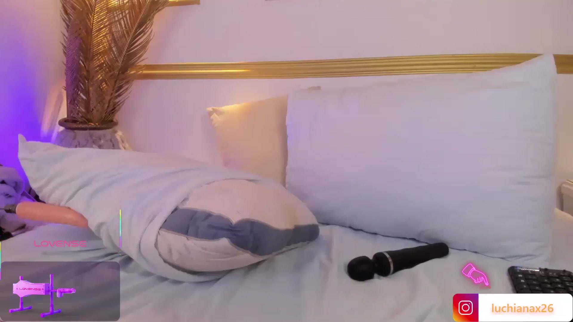 Gallery image thumbnail from Lucy26_'s myfreecams stream on, 05/27/2025, 08:01 image 11 of 20