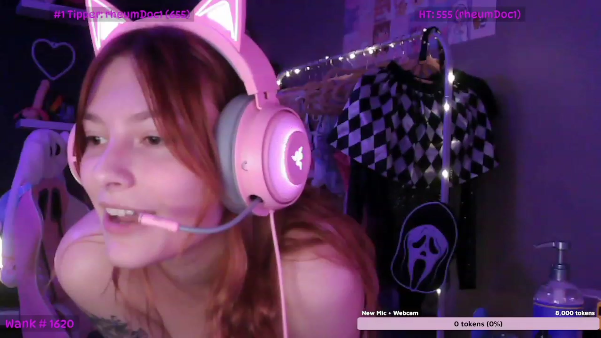 Gallery image thumbnail from LucyAmatura's myfreecams stream on, 11/16/2022, 08:09 image 1 of 20