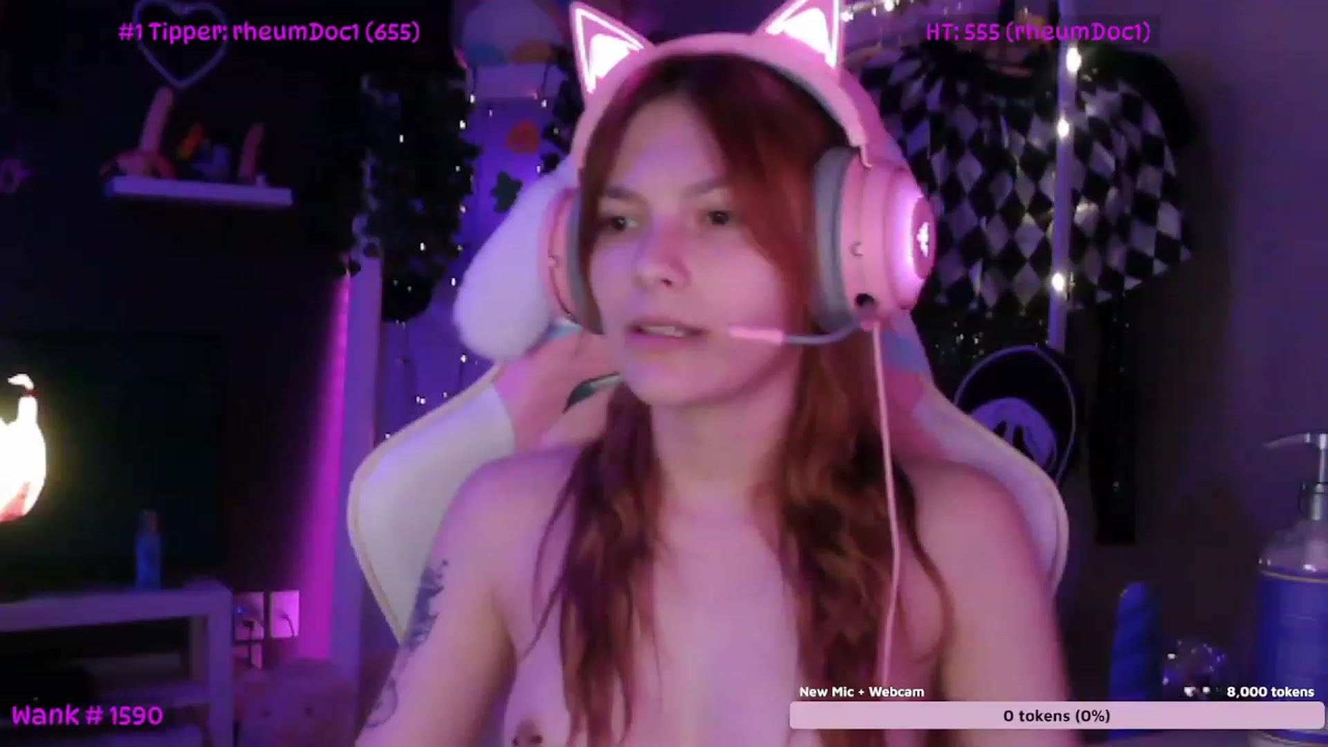 Gallery image thumbnail from LucyAmatura's myfreecams stream on, 11/16/2022, 08:09 image 15 of 20