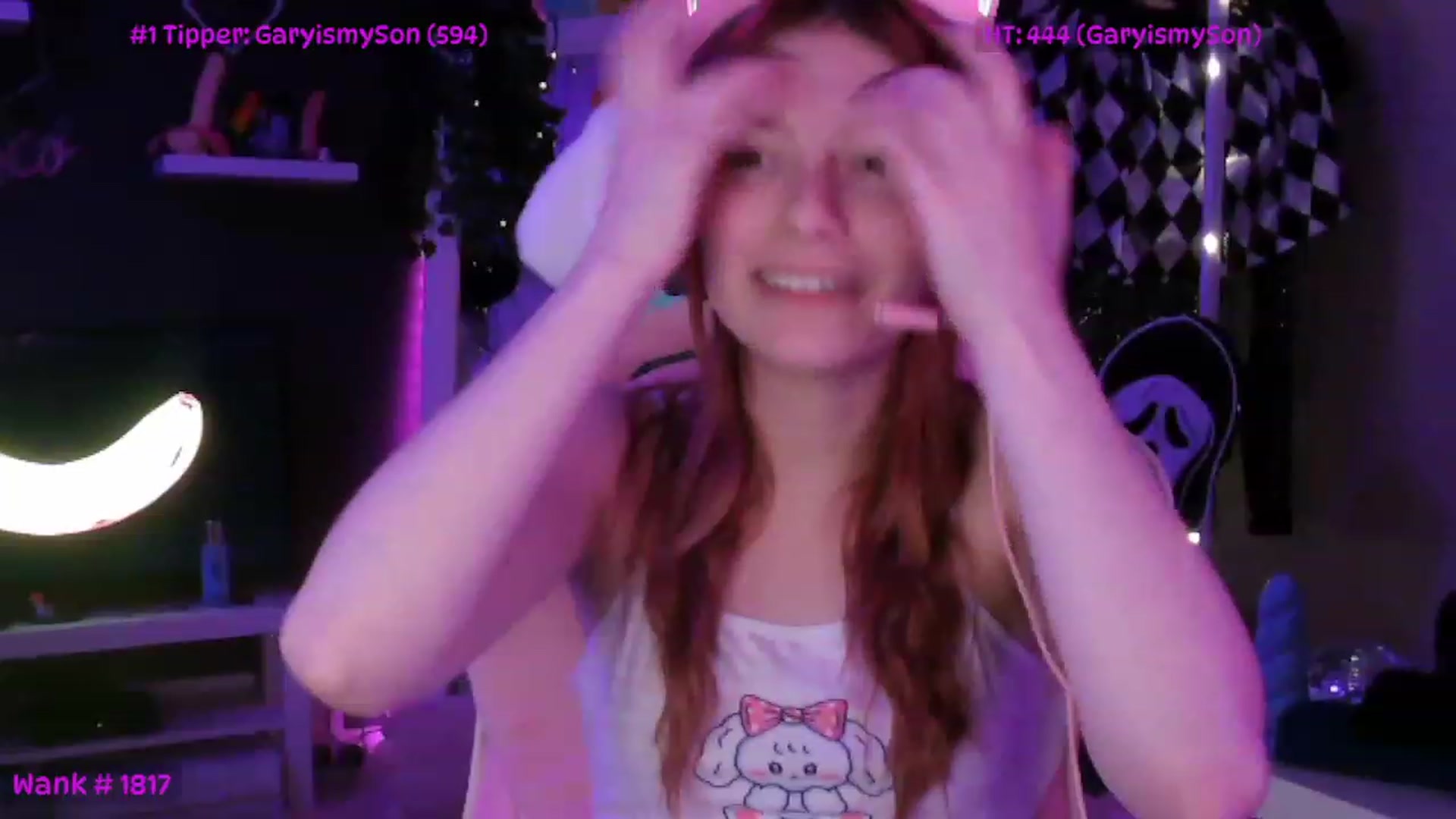 Gallery image thumbnail from LucyAmatura's myfreecams stream on, 11/19/2022, 10:01 image 4 of 20
