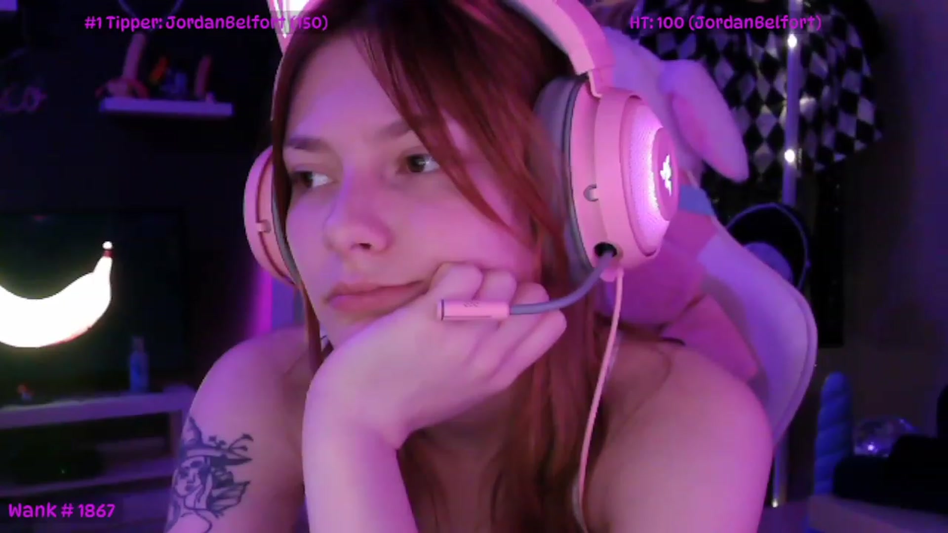 Gallery image thumbnail from LucyAmatura's myfreecams stream on, 11/19/2022, 10:01 image 3 of 20