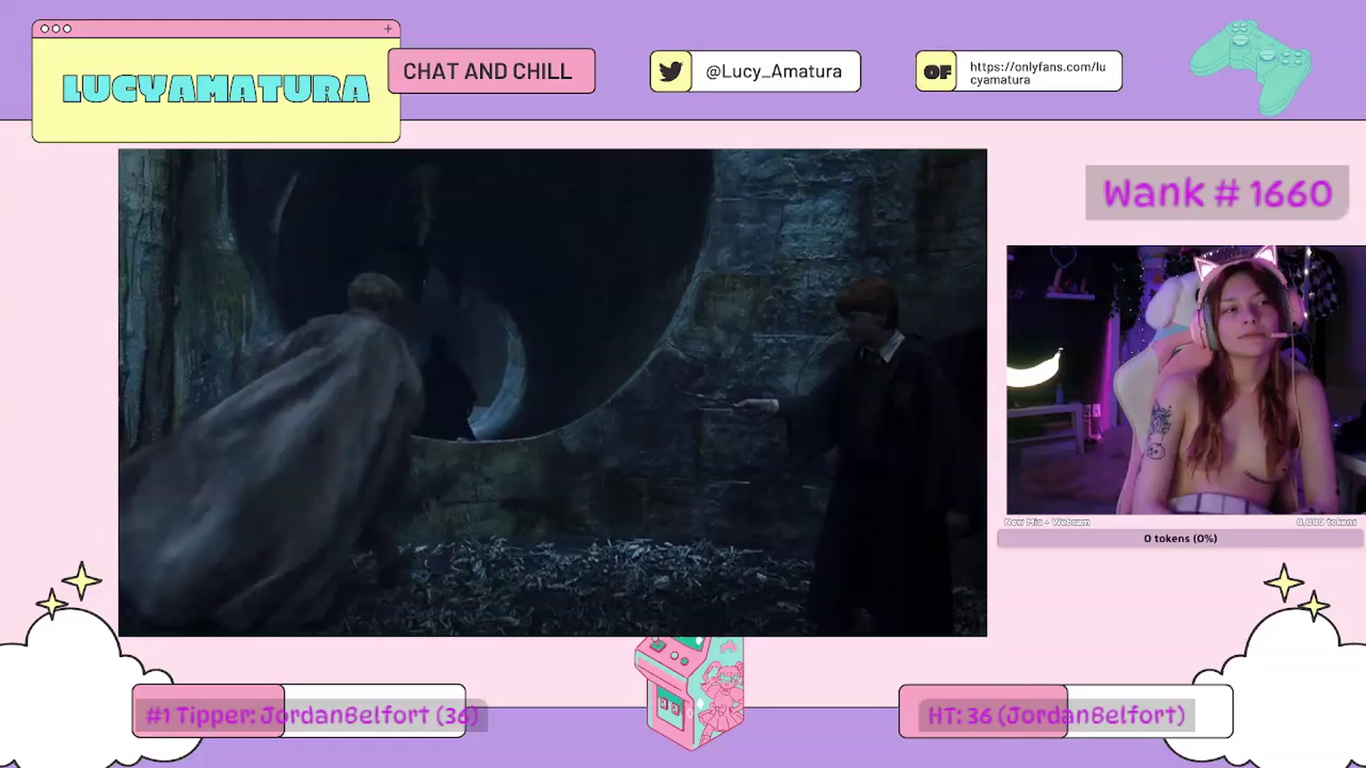 Gallery image thumbnail from LucyAmatura's myfreecams stream on, 11/19/2022, 10:01 image 17 of 20