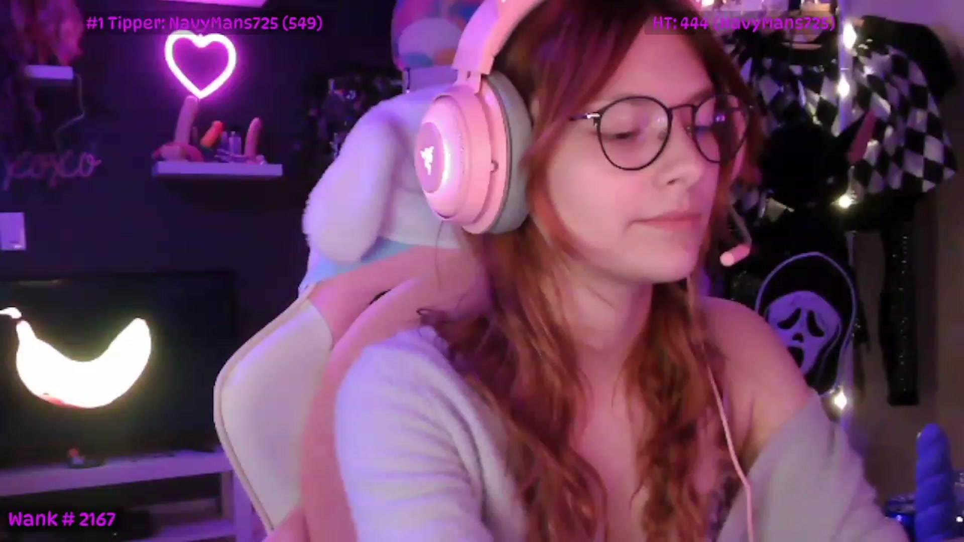 Gallery image thumbnail from LucyAmatura's myfreecams stream on, 11/26/2022, 07:57 image 3 of 20